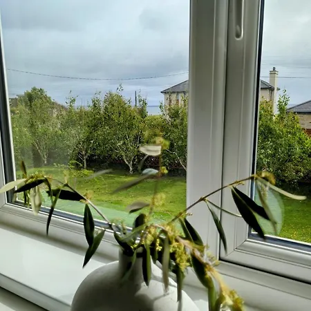 Semesterbostad Beachside Bliss 3 Bedroom Retreat With Garden Bettystown