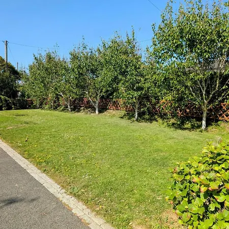 Beachside Bliss 3 Bedroom Retreat With Garden *