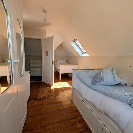 Beachside Bliss 3 Bedroom Retreat With Garden *