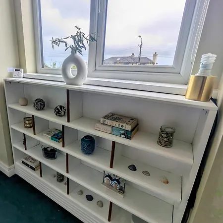 Beachside Bliss 3 Bedroom Retreat With Garden 別荘 ベティーズタウン