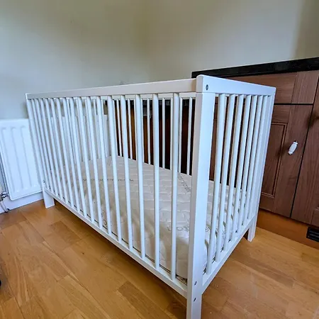 Semesterbostad Beachside Bliss 3 Bedroom Retreat With Garden